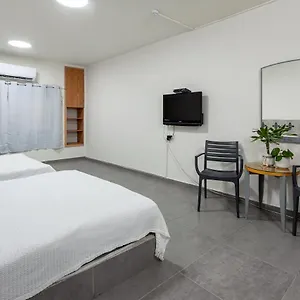 Little Hostel-5 Min Walk To The Eilat